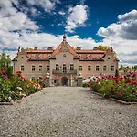 Zamek Berchtold Strancice