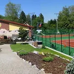 Hotel Zamek Berchtold Strancice