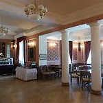 Zamek Berchtold 3* Strancice