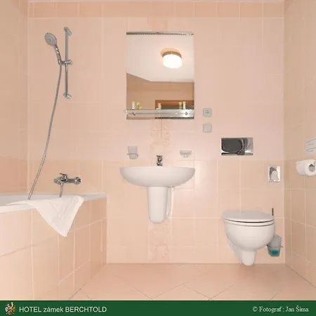 Zamek Berchtold 3*