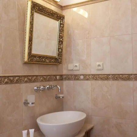Hotel Zamek Berchtold 3*
