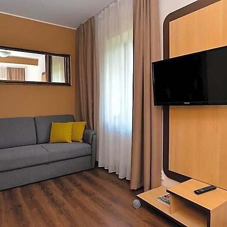 Hotel Zámek Berchtold 3*