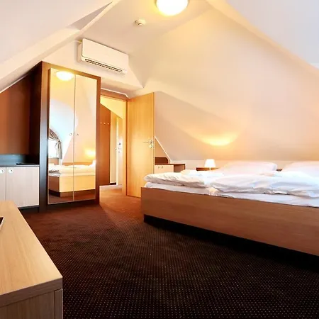 Zámek Berchtold Hotel 3*