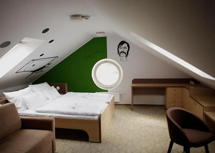 فندق Zamek Berchtold 3*