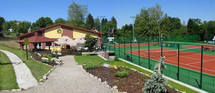 Hotel Zamek Berchtold Strancice