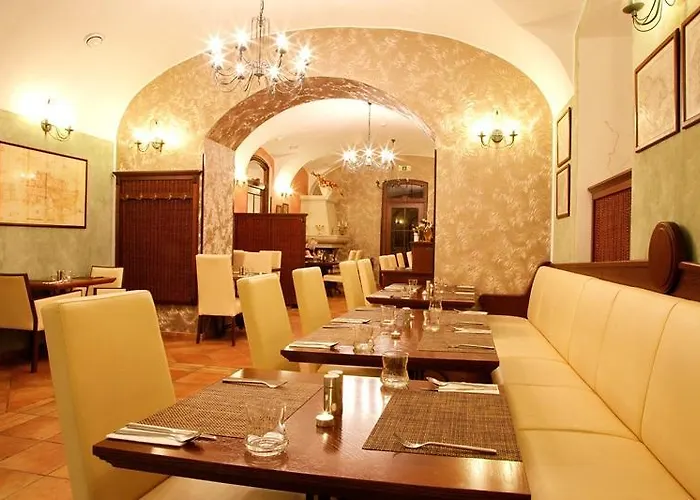 فندق Zamek Berchtold 3*