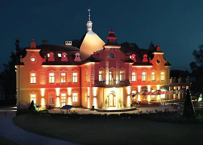 Zamek Berchtold Strančice